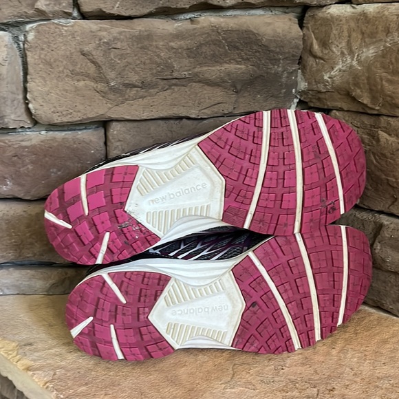 New Balance 330v2 Trail Running Shoe / SZ 11 - Picture 7 of 7